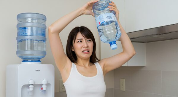 楽水 （らくみず） ウォーターサーバー フレシャス 比較！水道直結と天然水、どっちが賢い選択？